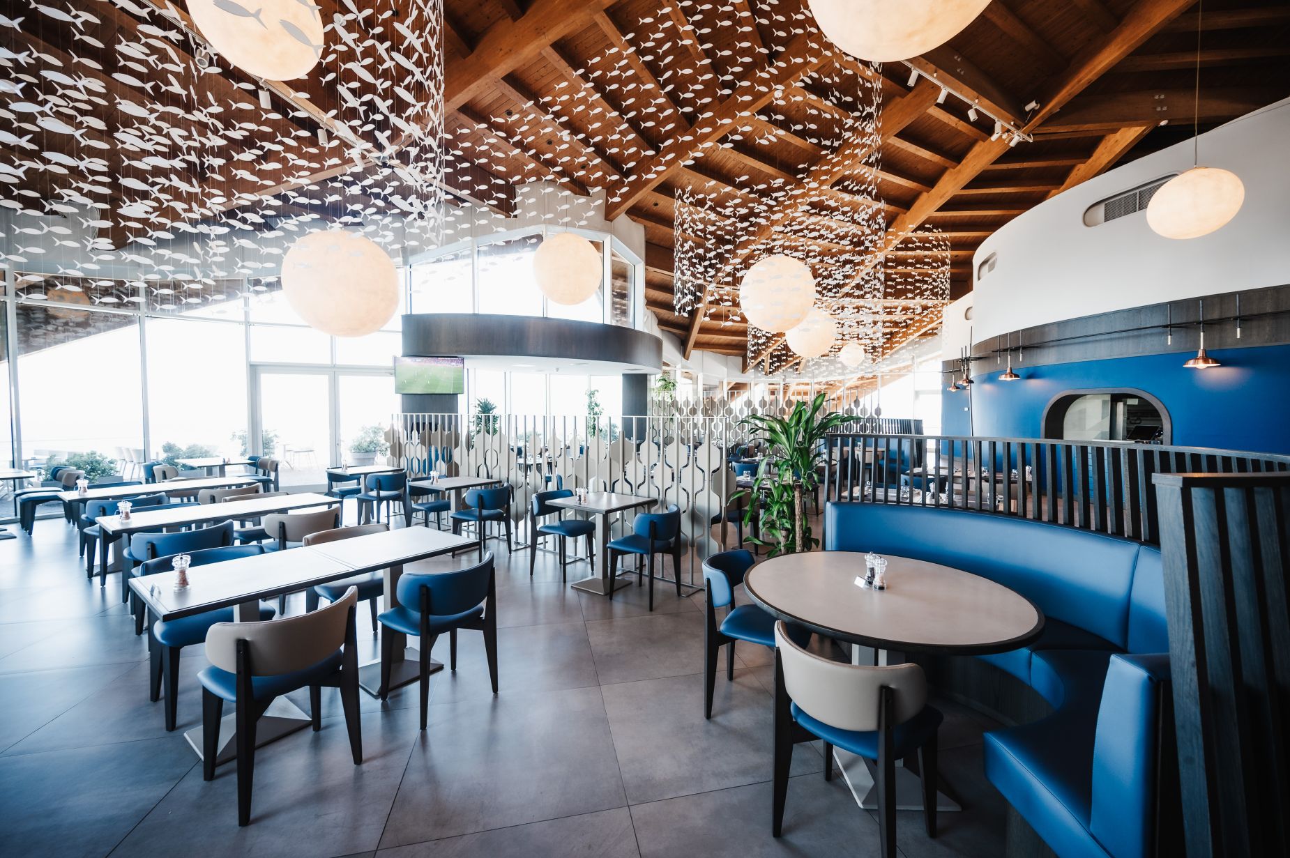 La Nave Restaurant